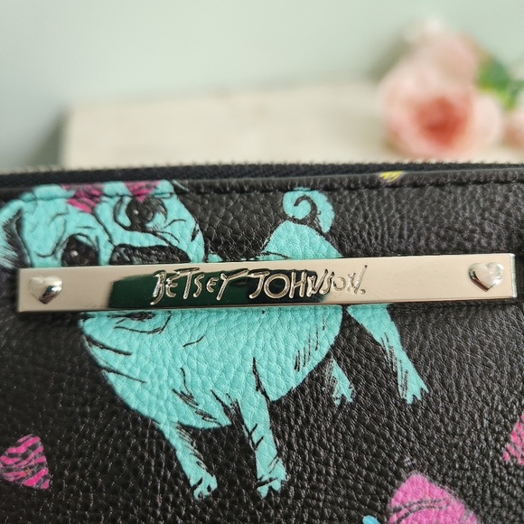 Betsey Johnson Pug Wristlet Zipper Black Pink Blue Dog Purse Small Bag - Picture 4 of 7